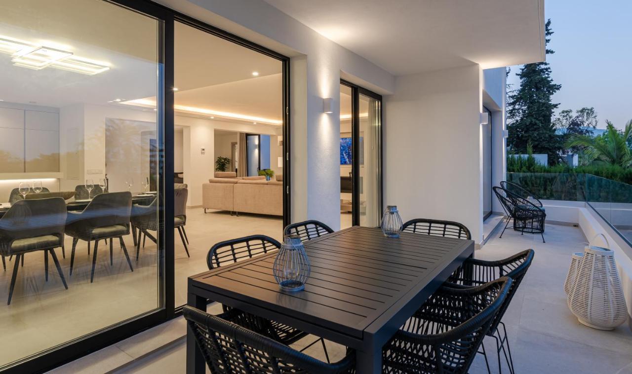 The Perfect Luxury - 5 Bdrm *