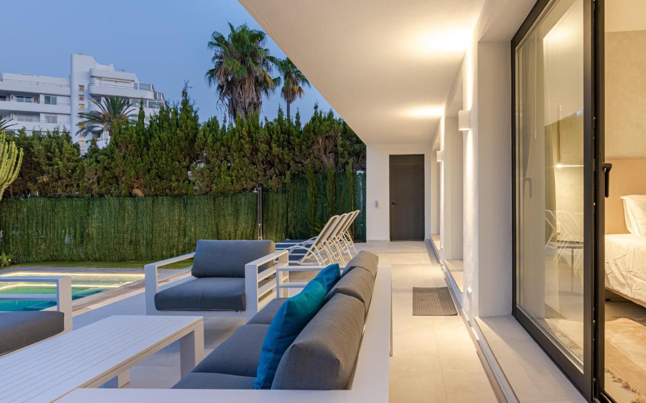 The Perfect Luxury - 5 Bdrm *