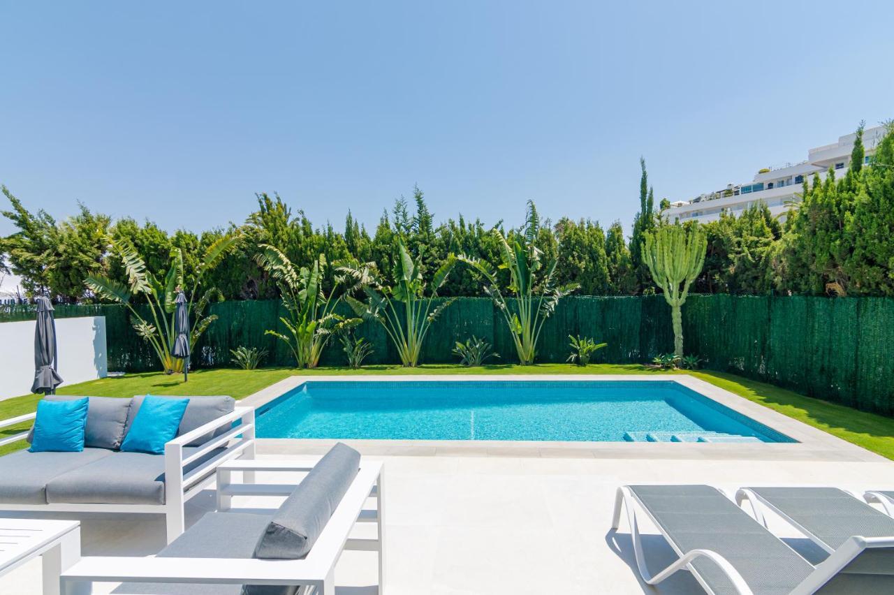The Perfect Luxury - 5 Bdrm Apartment *