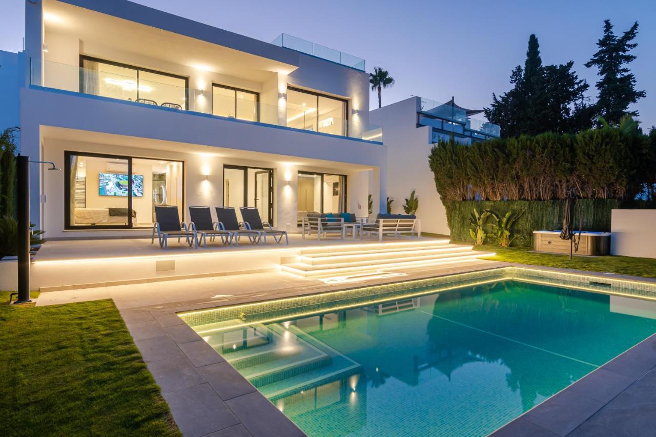The Perfect Luxury - 5 Bdrm Apartment *