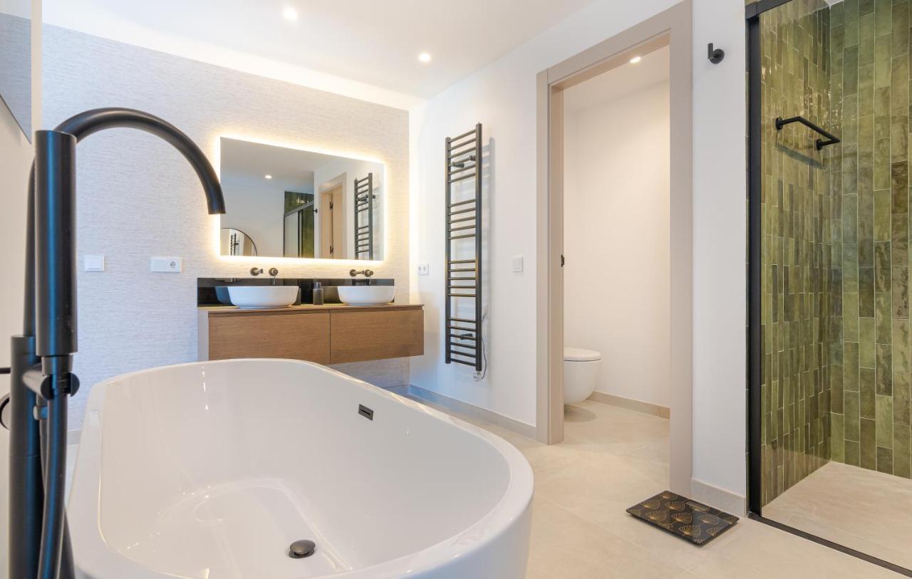 The Perfect Luxury - 5 Bdrm Marbella