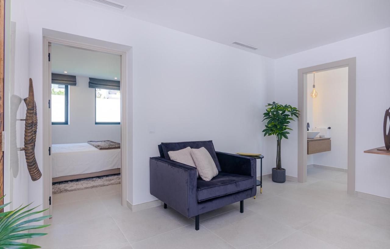 The Perfect Luxury - 5 Bdrm Apartment